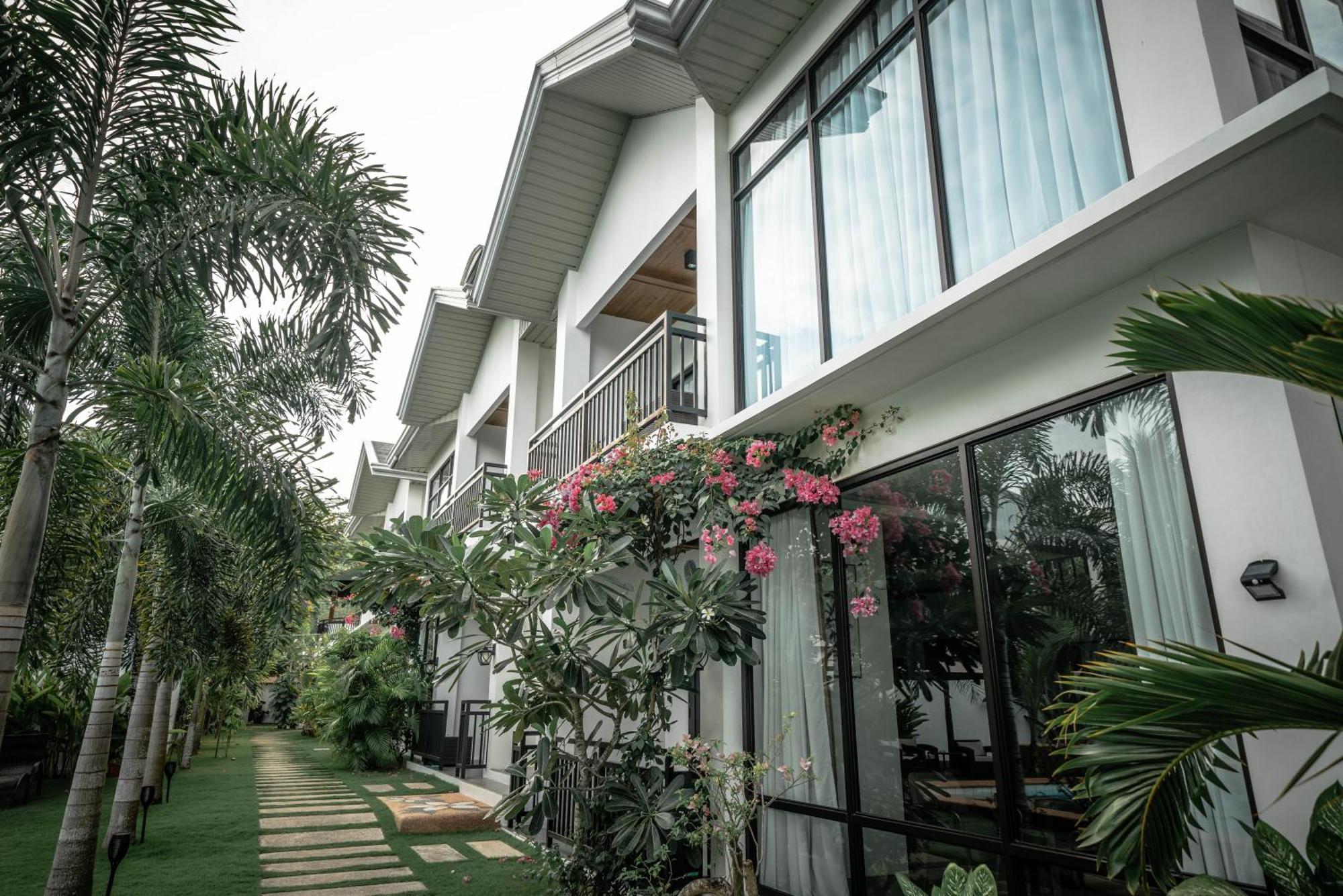 Tana Mysterious Garden Villa Панглао Екстериор снимка
