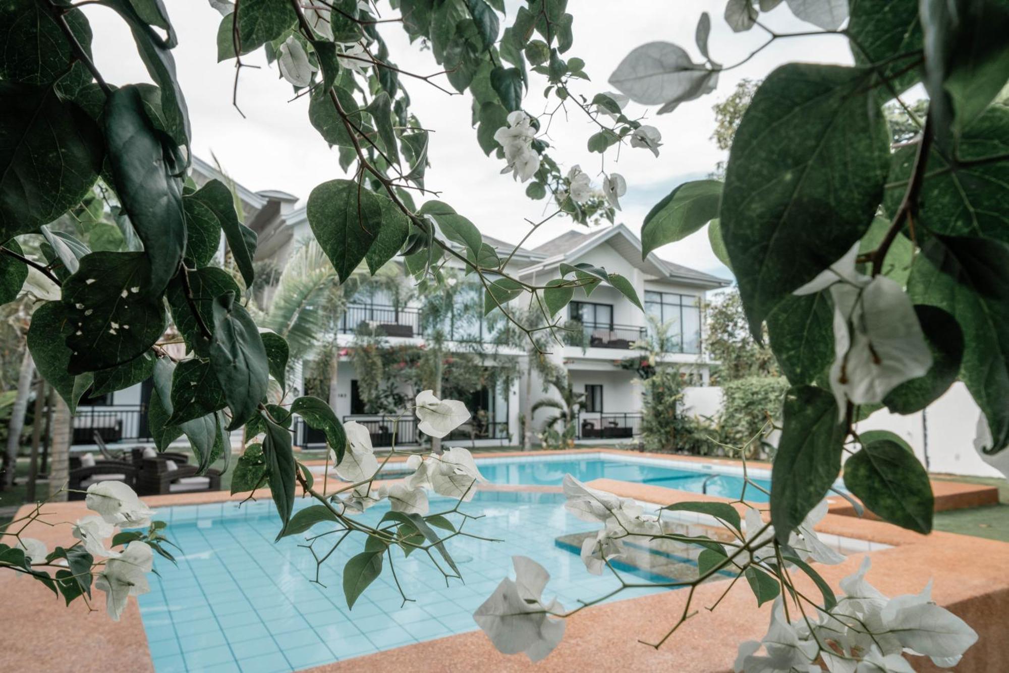 Tana Mysterious Garden Villa Панглао Екстериор снимка