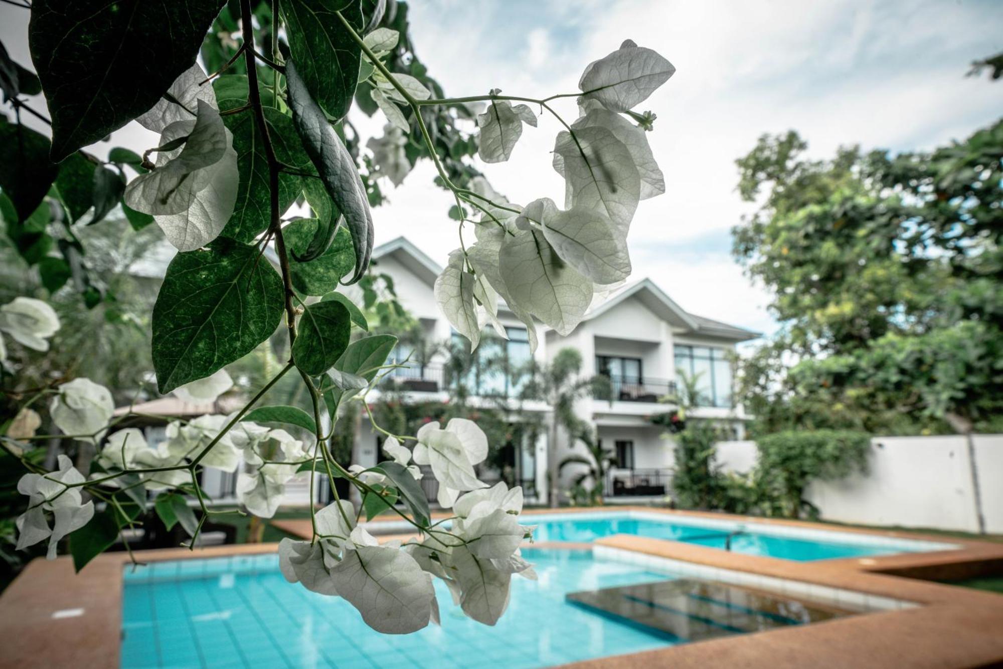 Tana Mysterious Garden Villa Панглао Екстериор снимка